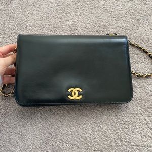 Auth CHANEL Vintage Single Chain Shoulder Bag